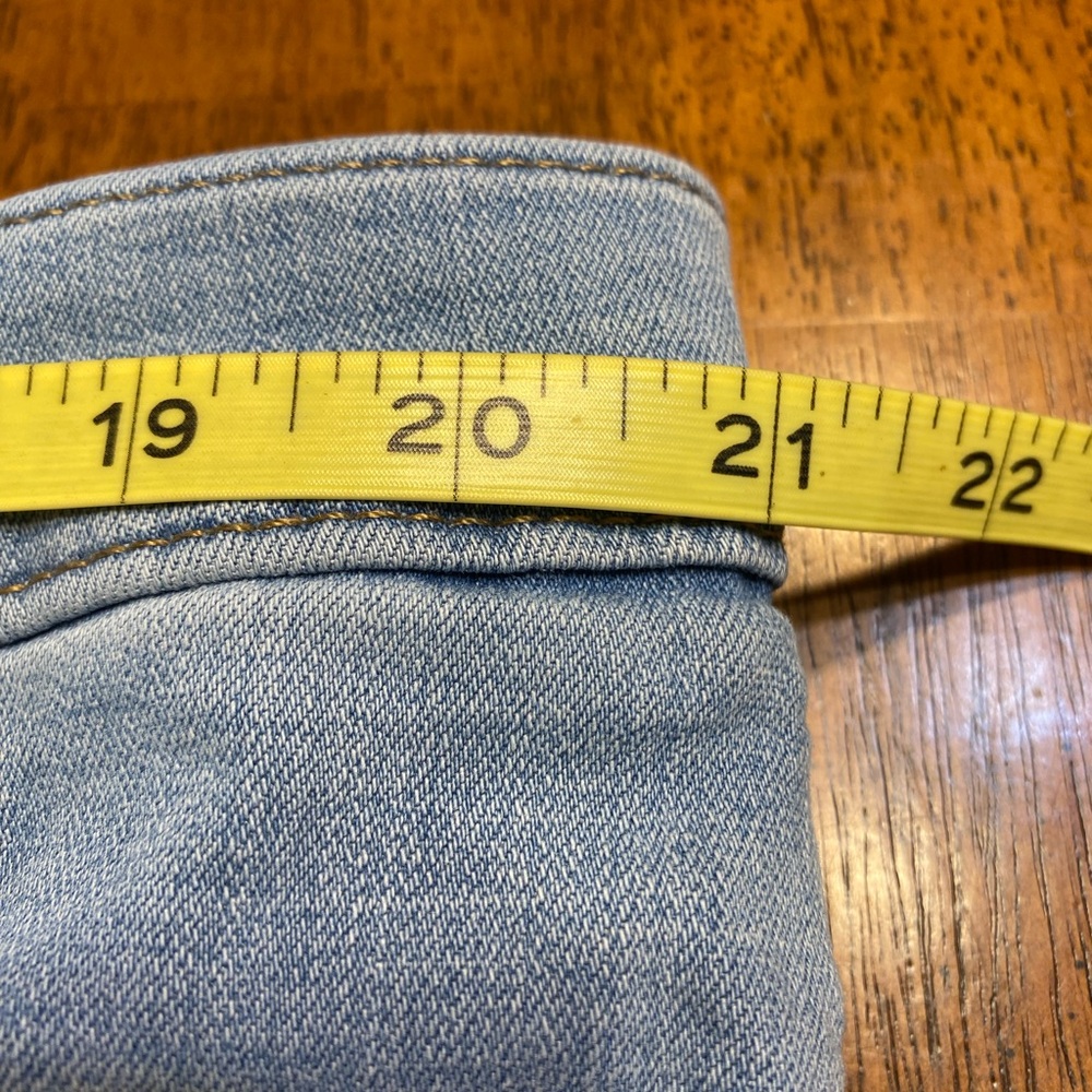 Levi’s 721 high-rise skinny distressed jeans. Size 22W ￼ - Picture 6 of 12